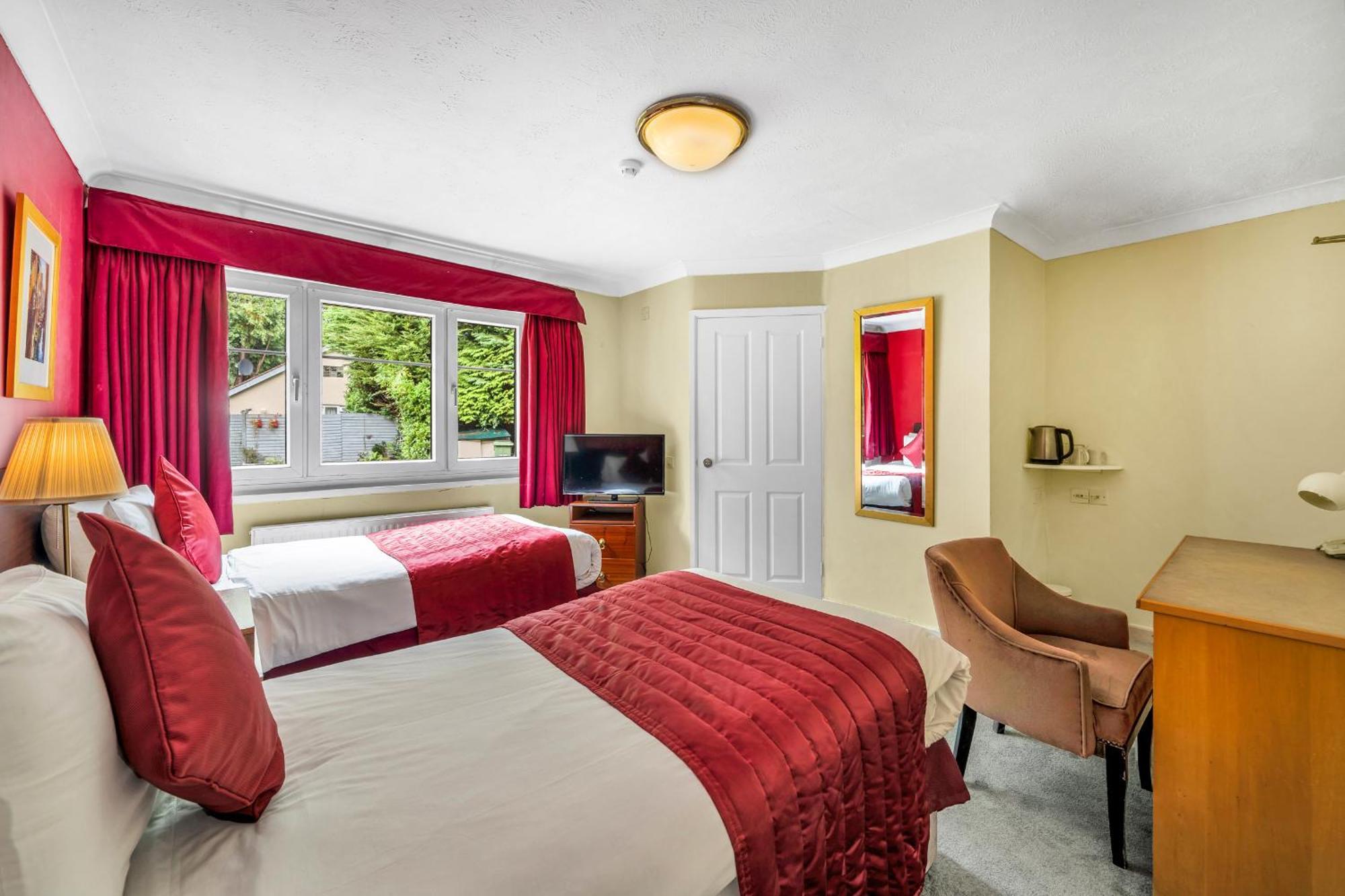 Dial House Hotel Каруторн Екстер'єр фото