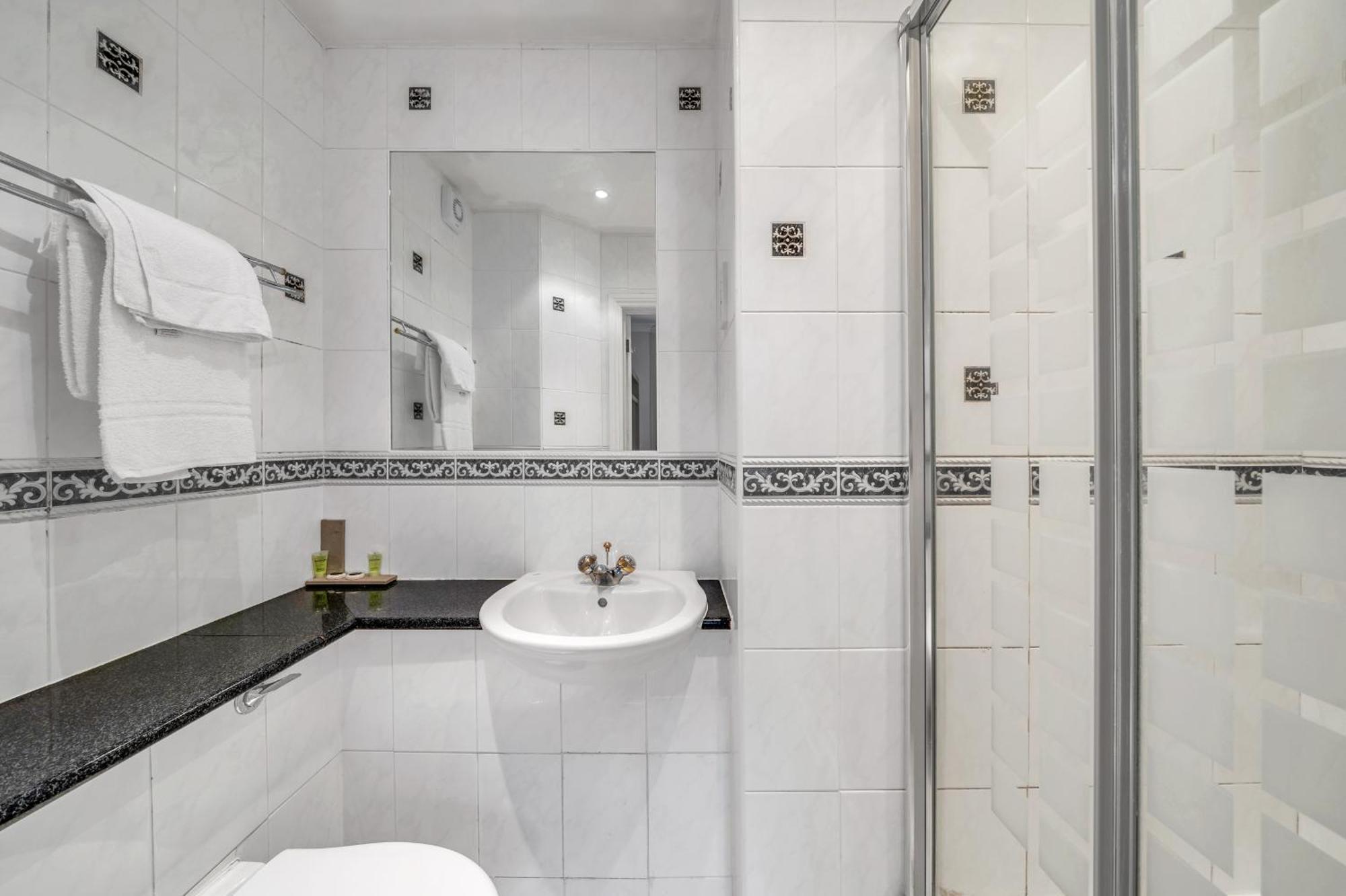 Dial House Hotel Каруторн Екстер'єр фото